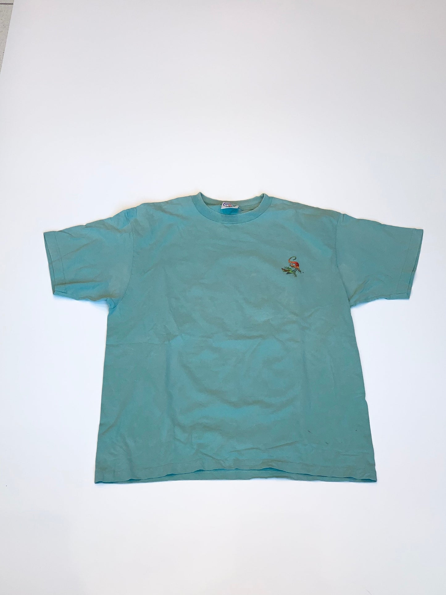 Vintage Vacation Tee Green