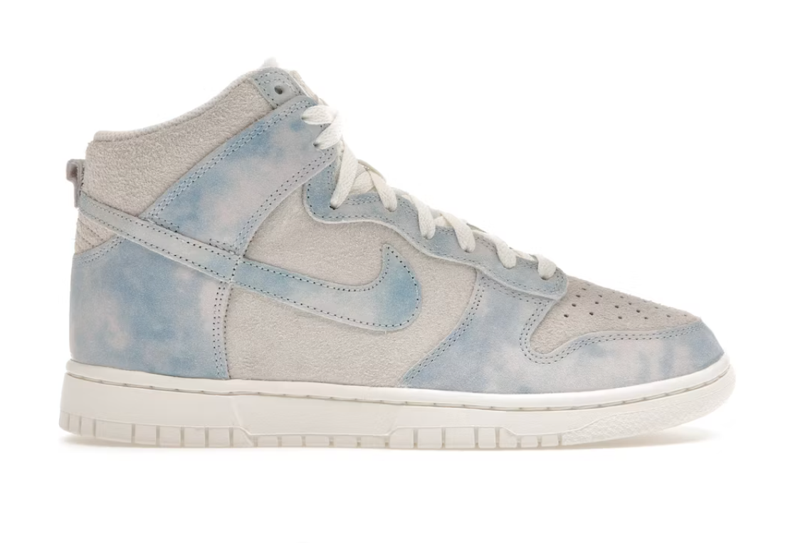 Nike Dunk High SE Clouds Celestine Blue (Women's)