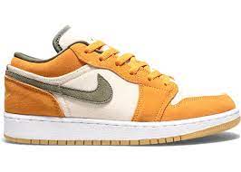 Jordan 1 Low SE Light Curry