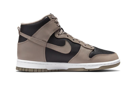Nike Dunk High Moon Fossil (W)
