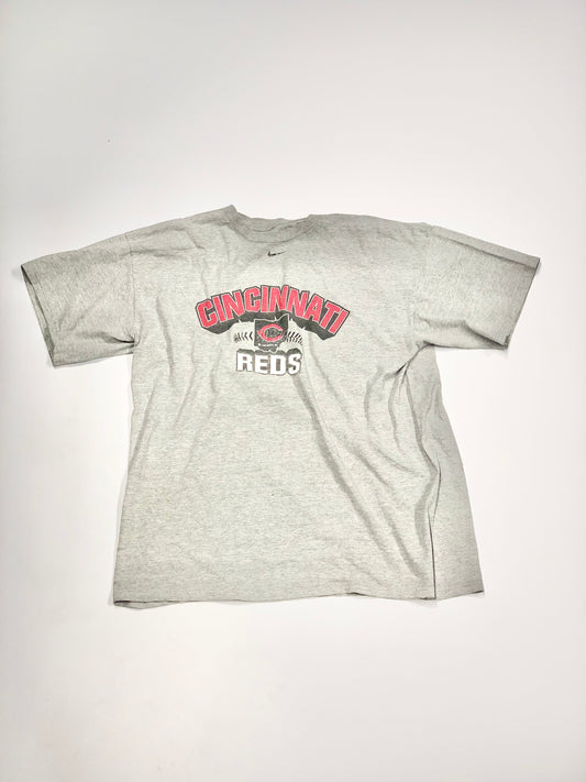Vintage Nike Cincinnati Reds Tee Grey